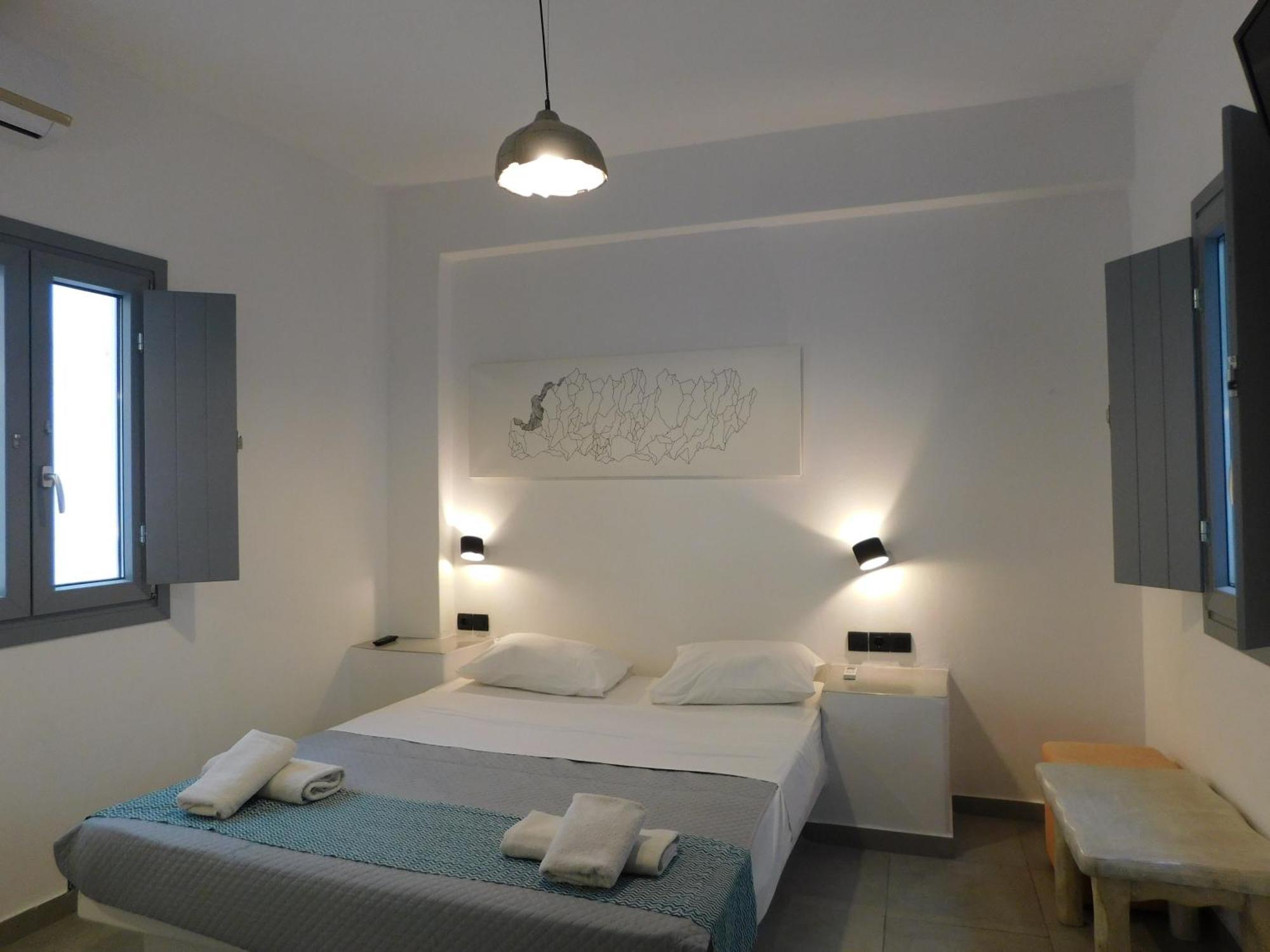 Perissa Centrale Rooms Bagian luar foto